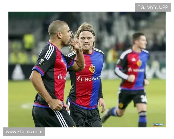 2016年退役足球明星回顾与影响分析探讨